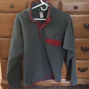 Grey Patagonia synchilla snap pullover